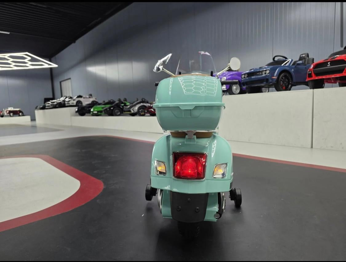 Vespa GTS elettrica per bambini 12V verde chiaro
