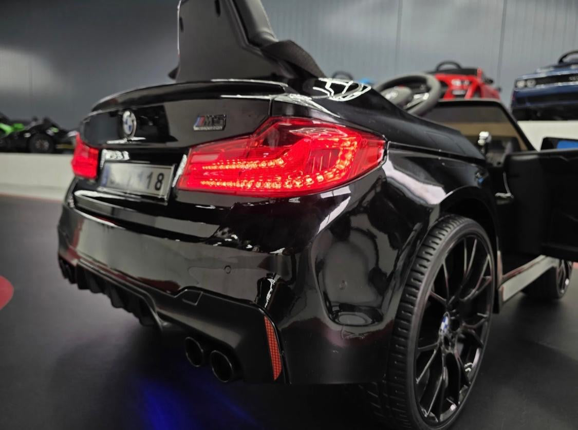 BMW M5 Elettrica per Bambini 24V Nero Metallizzato