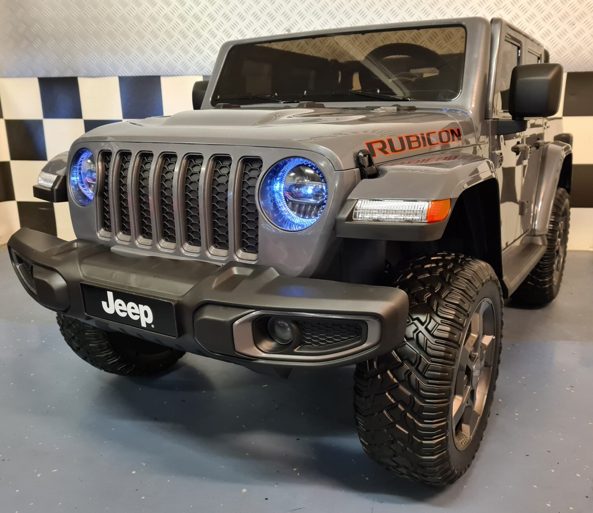 Jeep Gladiator elettrica per bambini 2 posti 12V camouflage verde