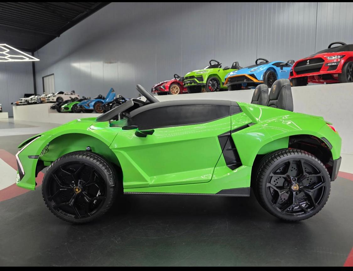 Auto elettrica per bambini Lamborghini Revuelto 2 posti 24V verde