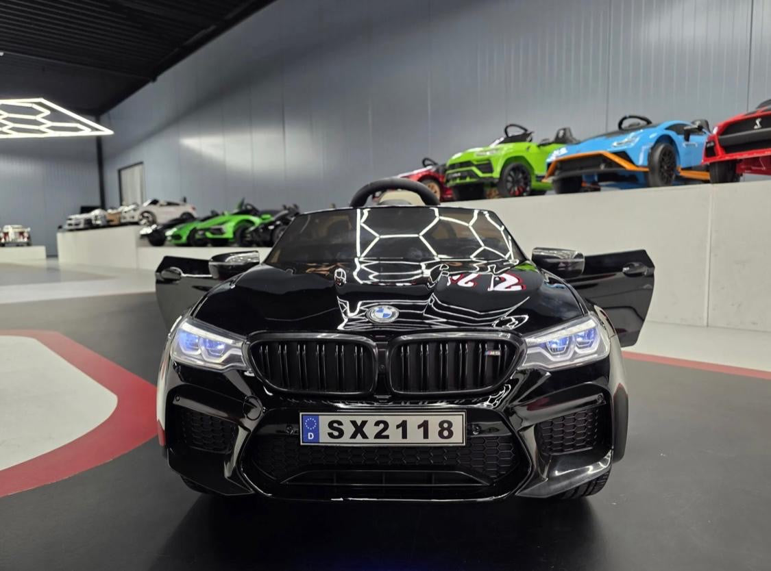BMW M5 Elettrica per Bambini 24V Nero Metallizzato
