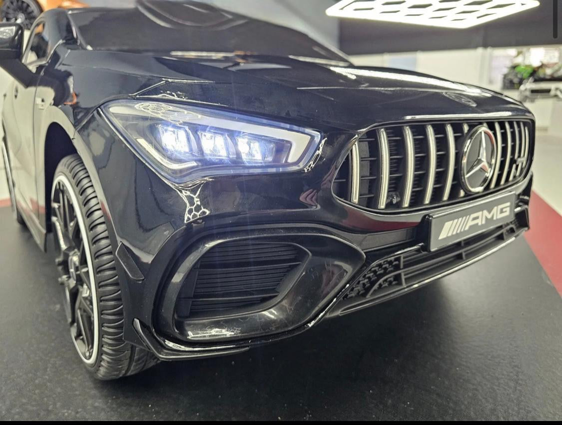 Auto elettrica per bambini Mercedes CLA 45 12V nero metallizzato