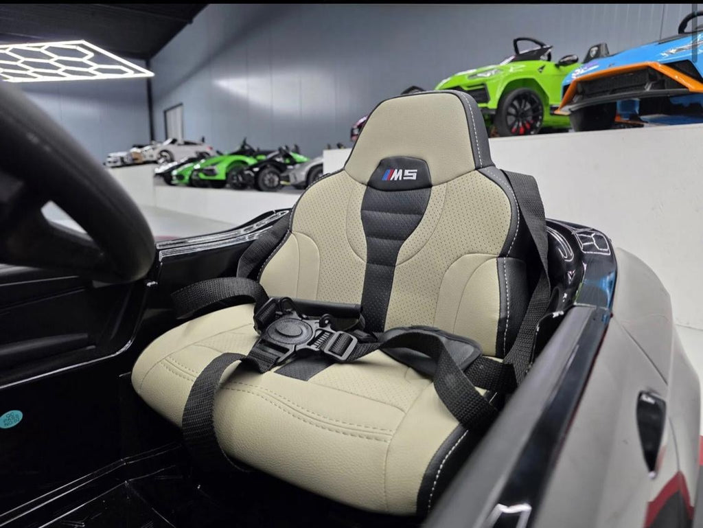 BMW M5 Elettrica per Bambini 24V Nero Metallizzato
