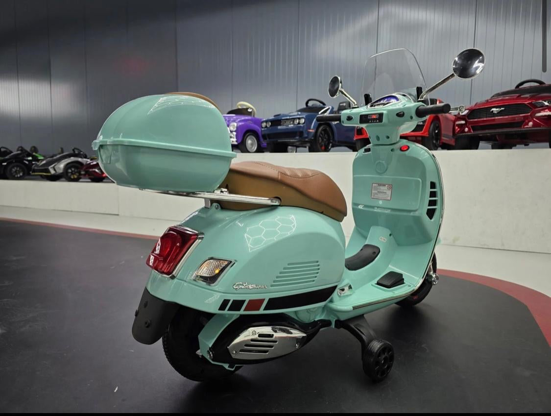 Vespa GTS elettrica per bambini 12V verde chiaro