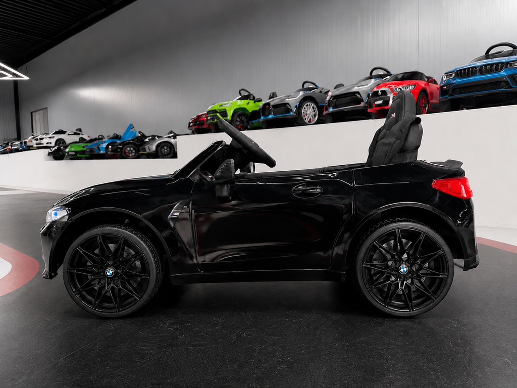 BMW M4 Elettrica per Bambini 12V Nero Metallizzato