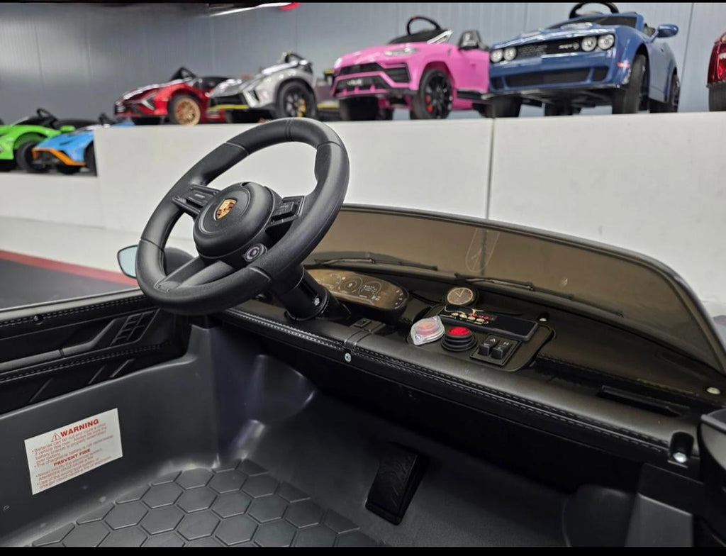 Auto elettrica per bambini Porsche Taycan 2 posti 24V grigia