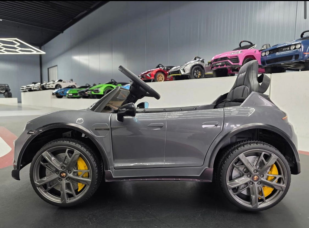 Auto elettrica per bambini Porsche Taycan 1 posto 12V grigia