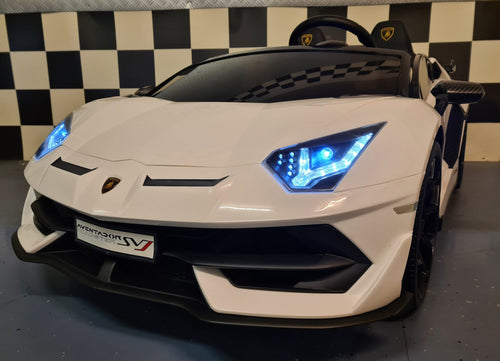 Auto elettrica per bambini Lamborghini Aventador 2 posti 24V drift bianca