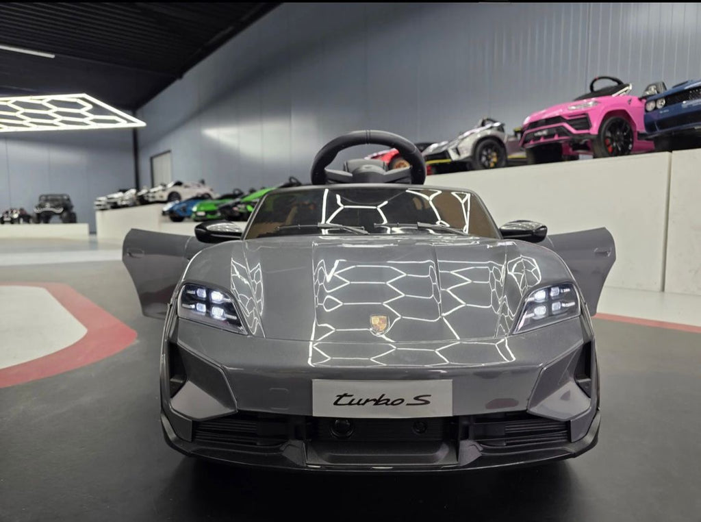 Auto elettrica per bambini Porsche Taycan 1 posto 12V grigia