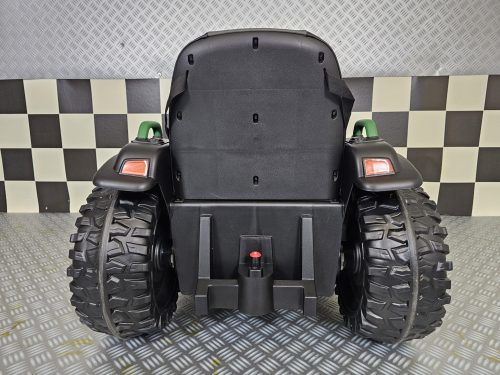 Trattore elettrico per bambini Farmer 12V verde con telecomando - immagine 6