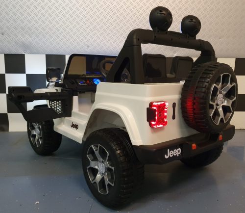 Auto elettrica per bambini Jeep Wrangler 12V 4WD bianca