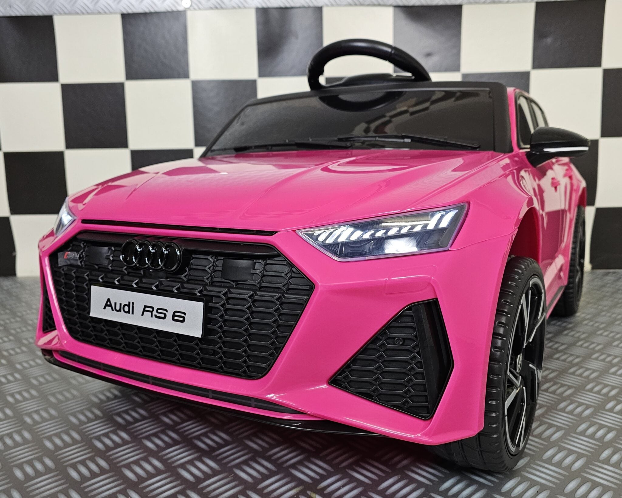 Audi RS6 Elettrica per Bambini 12V Rosa - immagine 1