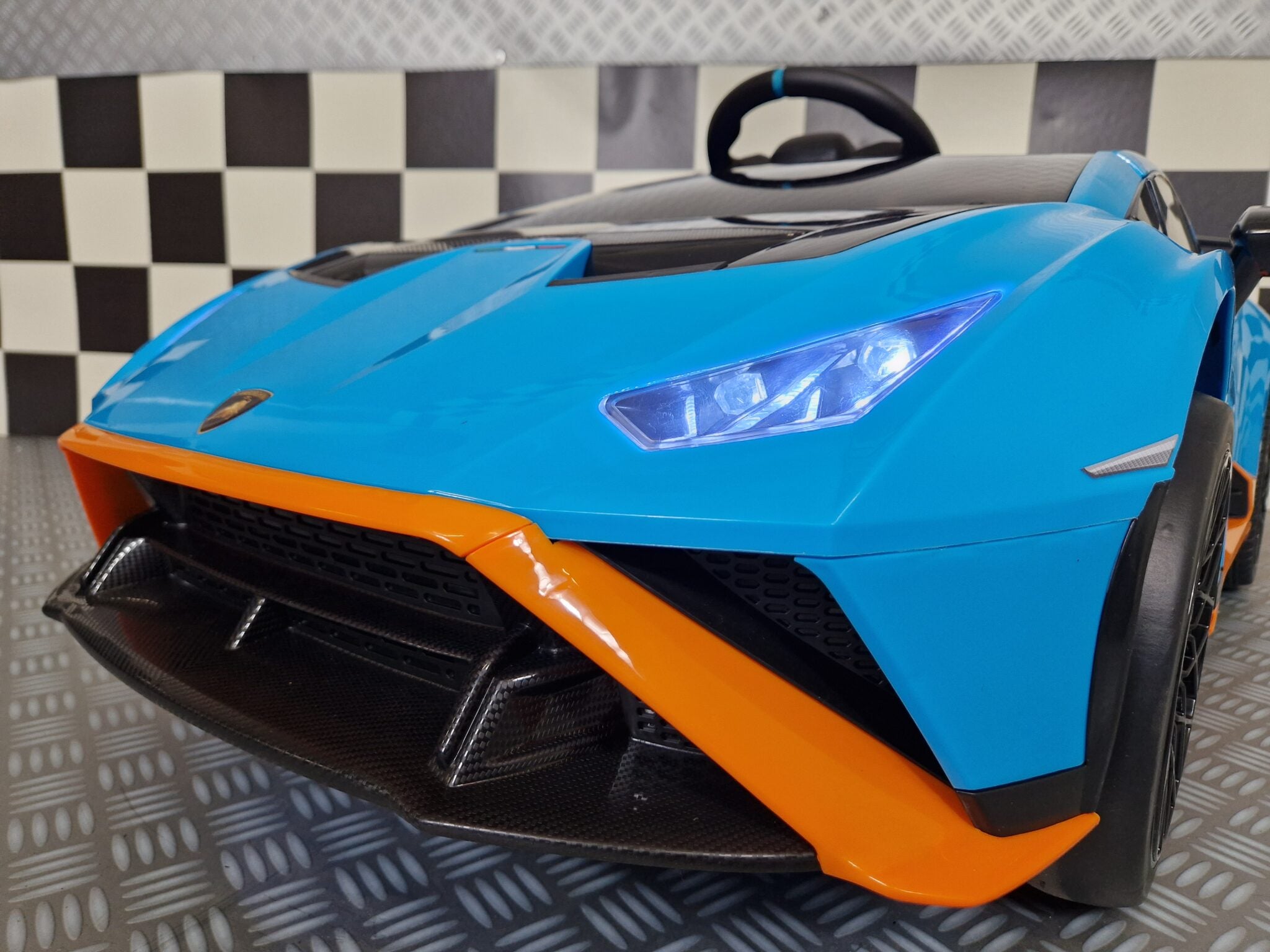Lamborghini Huracán STO Drift elettrica per bambini 12V blu - immagine 7