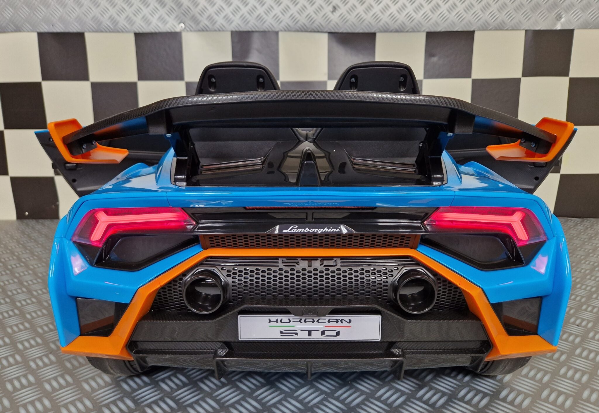 Lamborghini Huracán STO Drift elettrica per bambini 12V blu - immagine 6