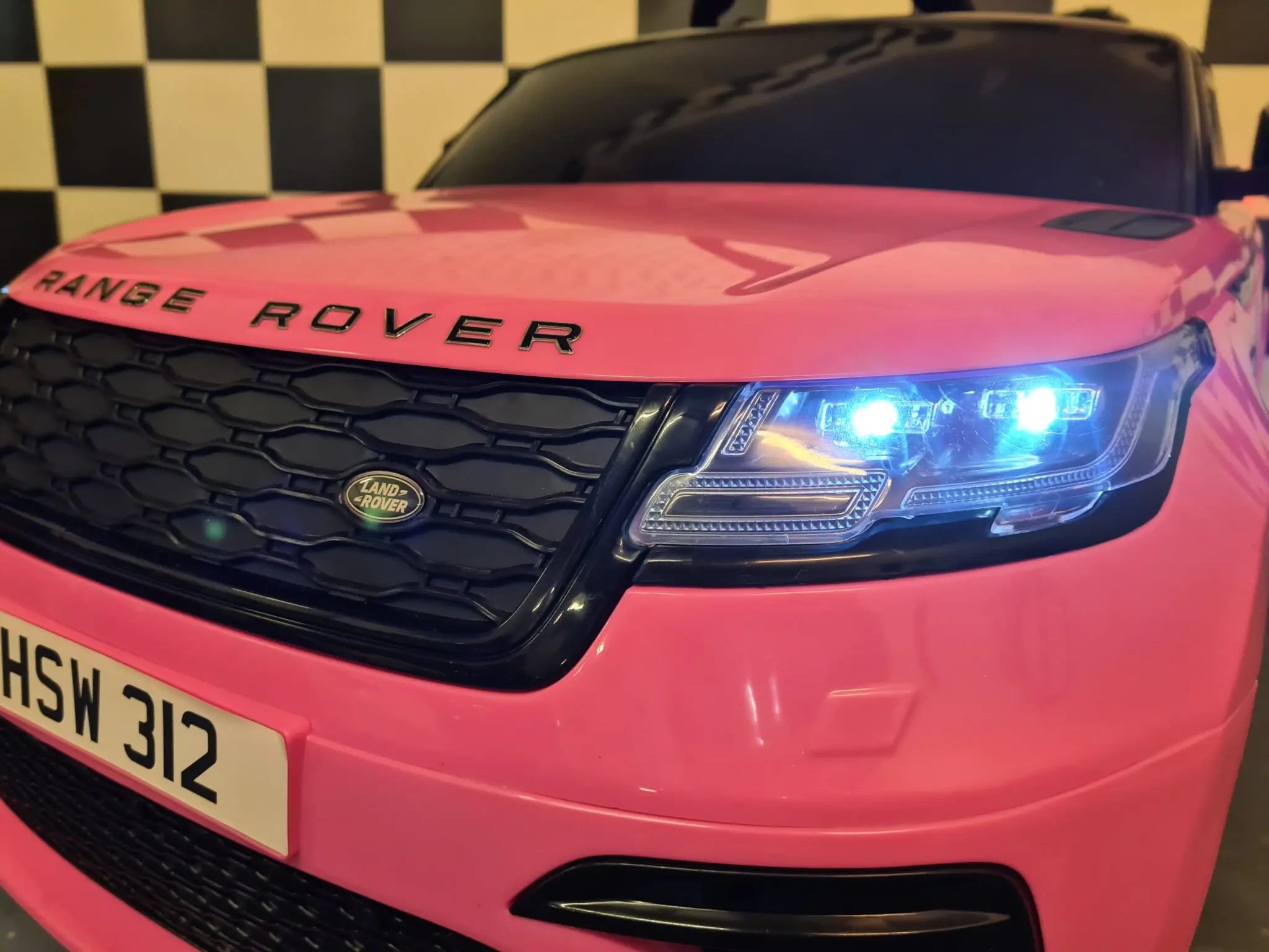 Auto elettrica per bambini Range Rover Velar 12V rosa