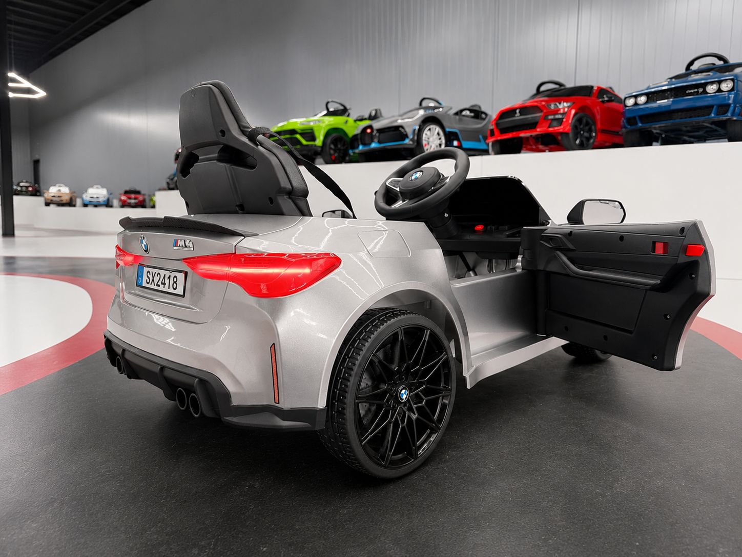 BMW M4 Elettrica per Bambini 12V Grigio Metallizzato