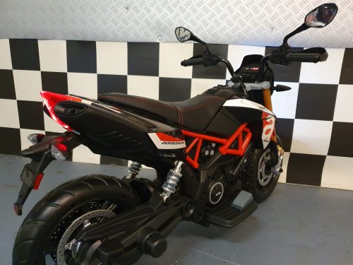 Moto elettrica Aprilia Dorsoduro per bambini 12V - immagine 4